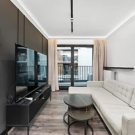 Dominikanow Design Loft By Bookinghost *