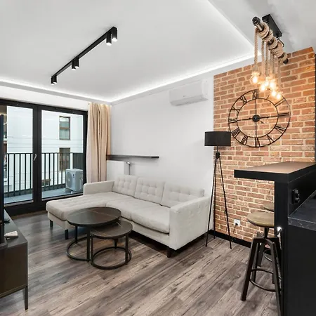 Dominikanow Design Loft By Bookinghost *